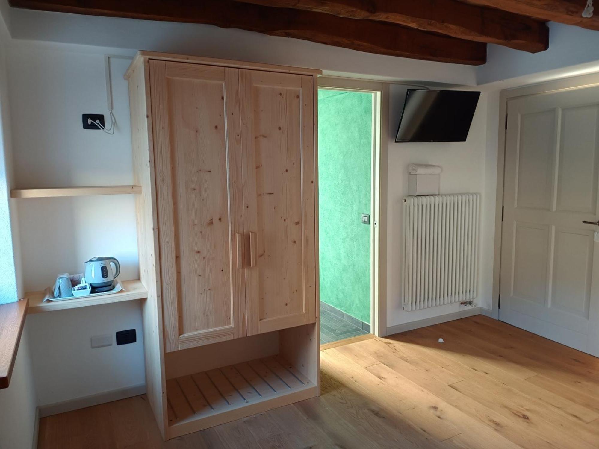 La Farie Bed & Breakfast Mediis ภายนอก รูปภาพ